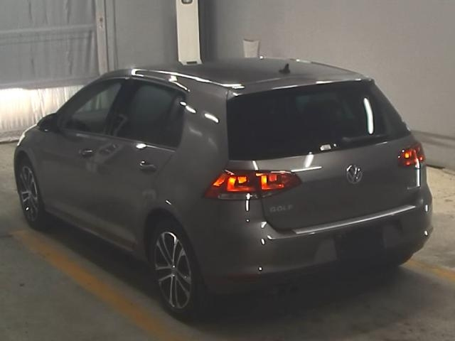 VOLKSWAGEN GOLF 2014