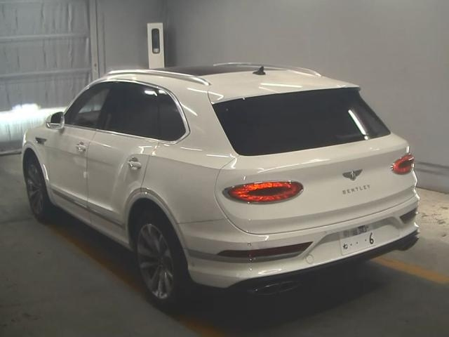 BENTLEY BENTAYGA 2023
