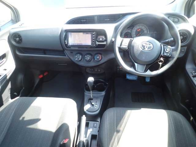 TOYOTA VITZ 2020