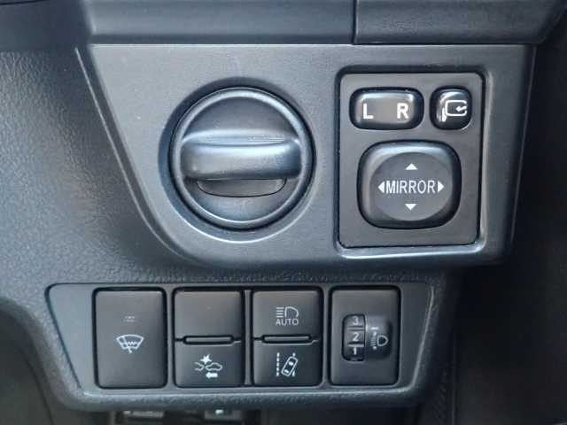 TOYOTA COROLLA AXIO 2017