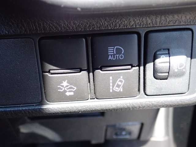 TOYOTA COROLLA FIELDER 2021