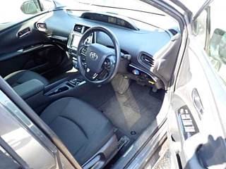 TOYOTA PRIUS 2019