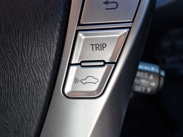 TOYOTA PRIUS ALPHA 2019