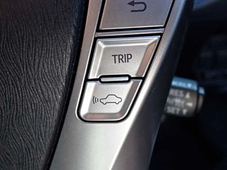 TOYOTA PRIUS ALPHA 2019