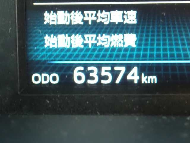 TOYOTA PRIUS ALPHA 2019