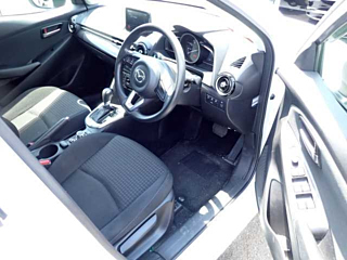 MAZDA DEMIO 2019