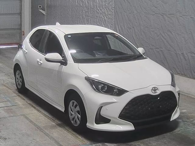 TOYOTA YARIS 2024