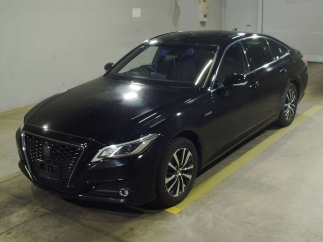 TOYOTA CROWN 2018