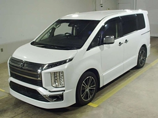 MITSUBISHI DELICA D5 2022