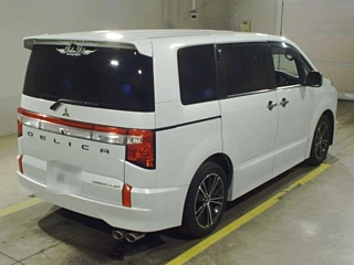MITSUBISHI DELICA D5 2022