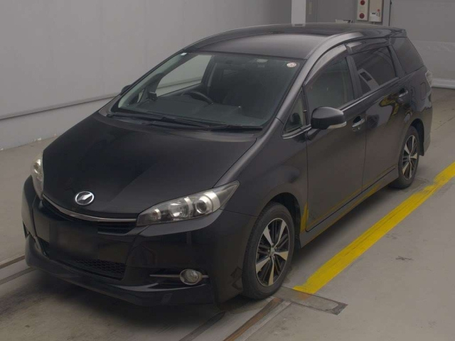 TOYOTA WISH 2016
