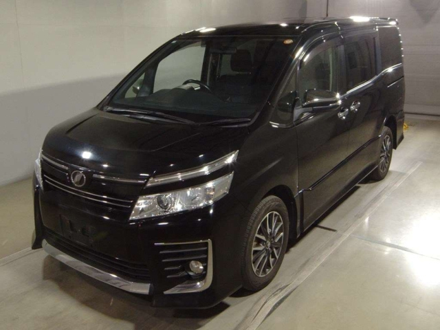 TOYOTA VOXY 2015