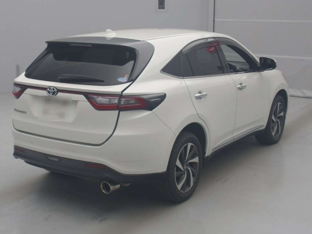 TOYOTA HARRIER 2018