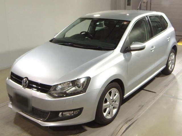 VOLKSWAGEN POLO 2012