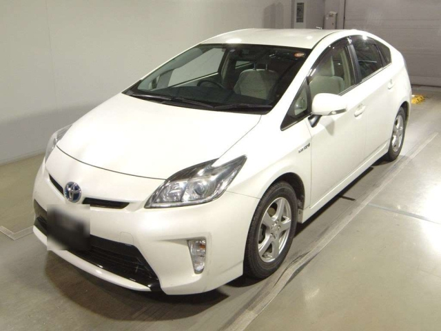TOYOTA PRIUS 2013