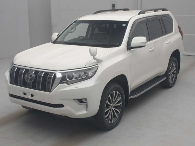 TOYOTA LAND CRUISER PRADO 2019