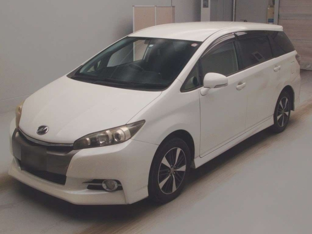 TOYOTA WISH 2012