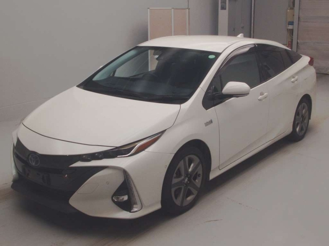 TOYOTA PRIUS PHV 2019