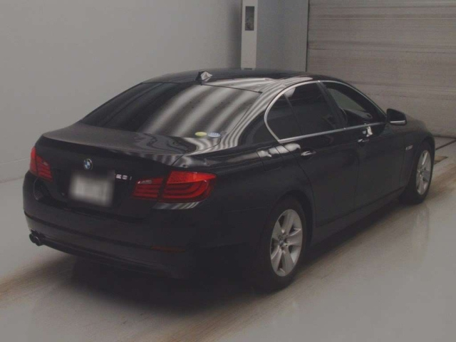 BMW 5 SERIES 2012