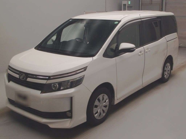 TOYOTA VOXY 2014