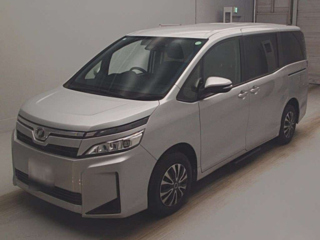 TOYOTA VOXY 2019