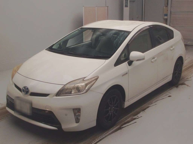 TOYOTA PRIUS 2012