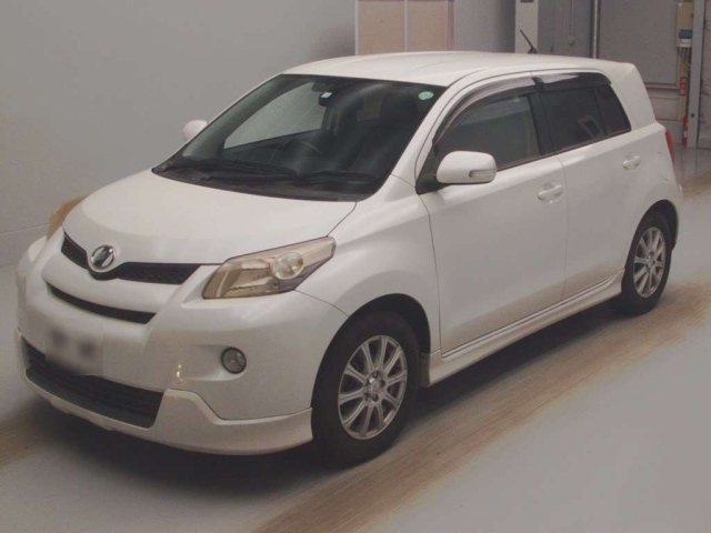 TOYOTA IST 2008
