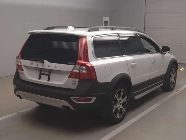 VOLVO XC70 2012
