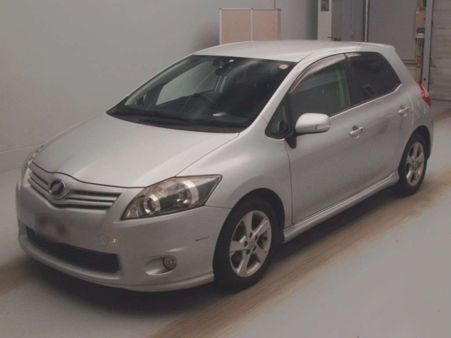 TOYOTA AURIS 2010