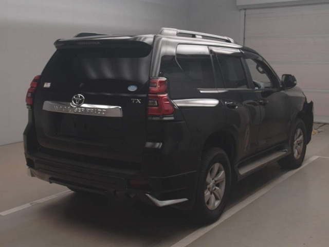 TOYOTA LAND CRUISER PRADO 2018
