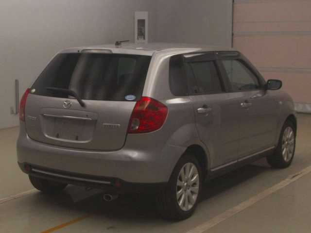 MAZDA VERISA 2008