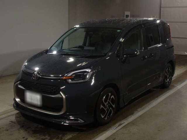TOYOTA SIENTA 2023