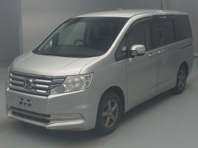 HONDA STEP WAGON 2013