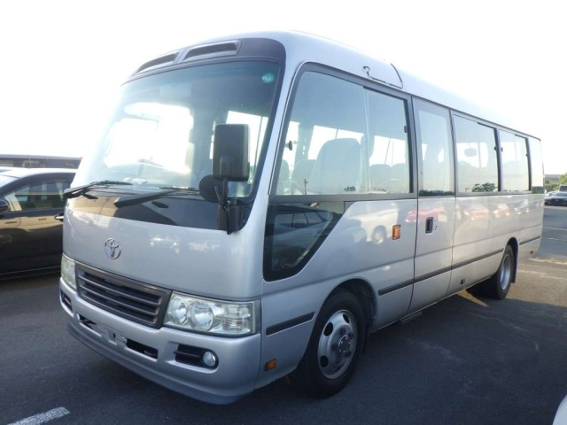 TOYOTA COASTER 2010