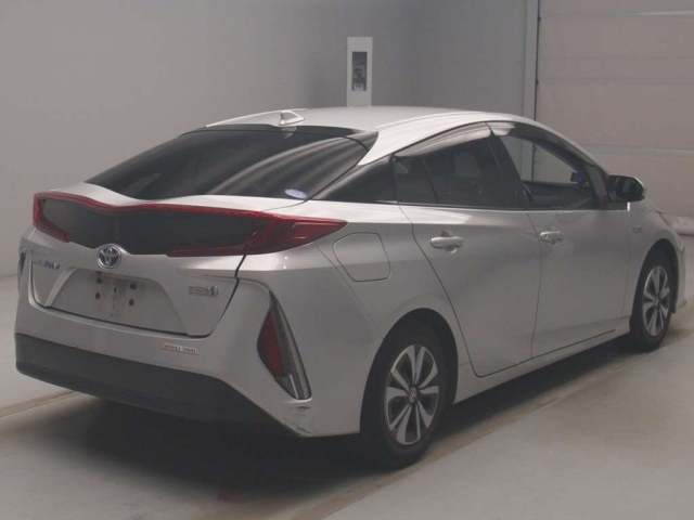 TOYOTA PRIUS PHV 2017