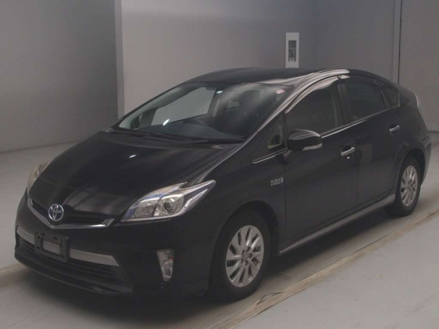 TOYOTA PRIUS PHV 2014