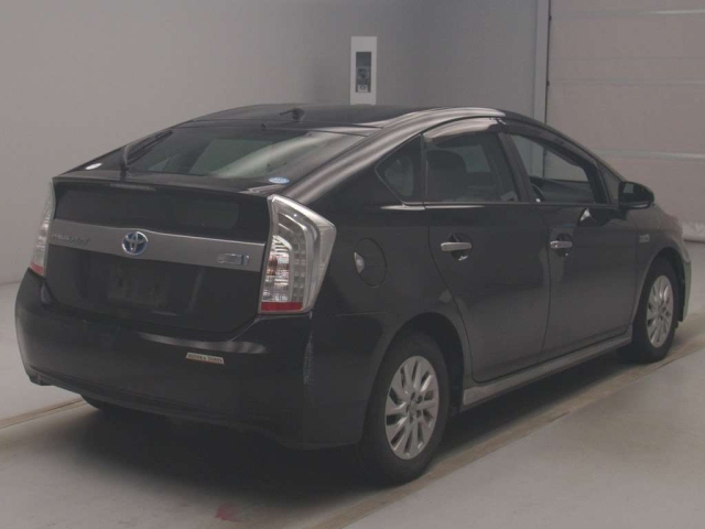 TOYOTA PRIUS PHV 2014