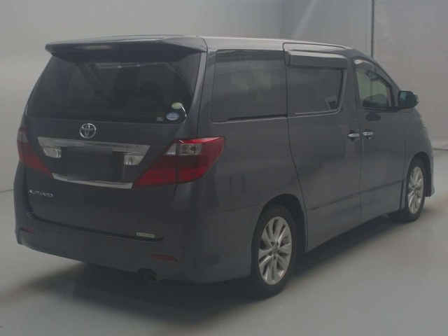 TOYOTA ALPHARD 2009