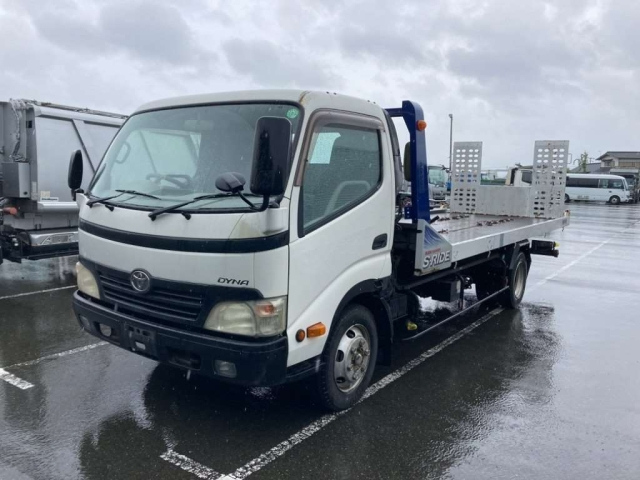 TOYOTA DYNA