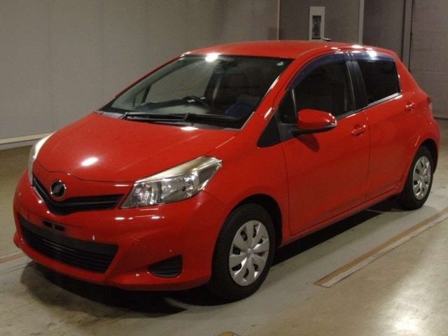 TOYOTA VITZ 2012