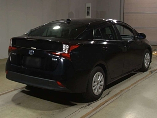 TOYOTA PRIUS 2021