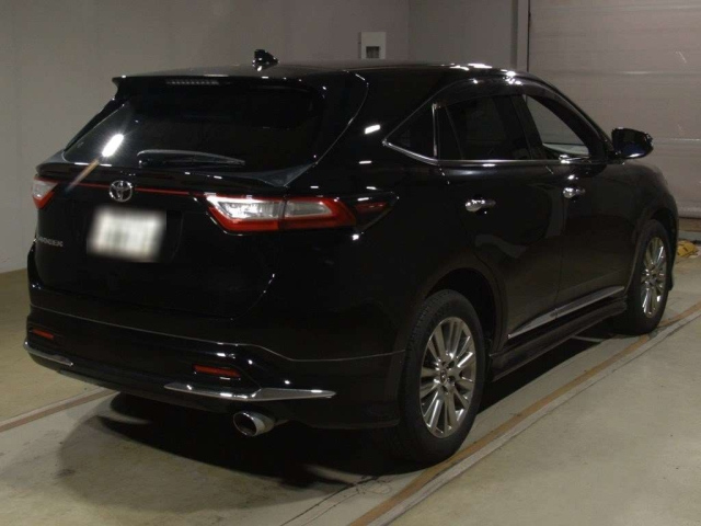 TOYOTA HARRIER 2018