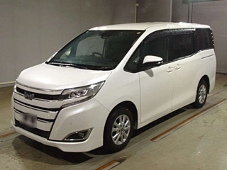 TOYOTA NOAH 2020