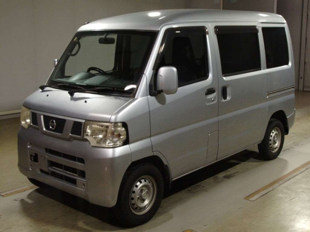 NISSAN CLIPPER VAN 2013
