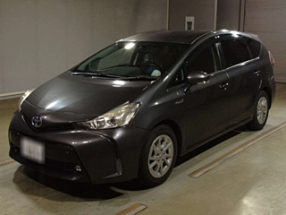 TOYOTA PRIUS ALPHA 2015