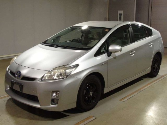 TOYOTA PRIUS 2010