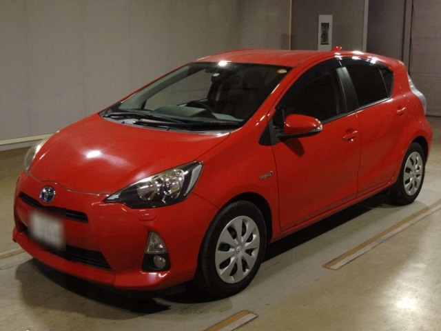 TOYOTA AQUA 2014
