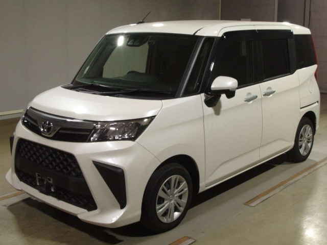 TOYOTA ROOMY 2023