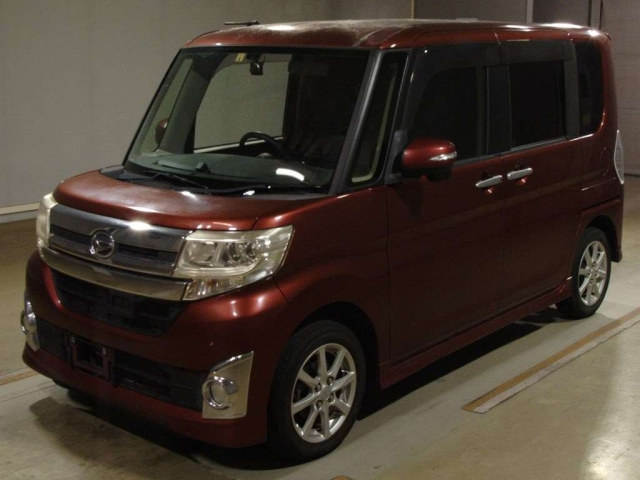 DAIHATSU TANTO 2014