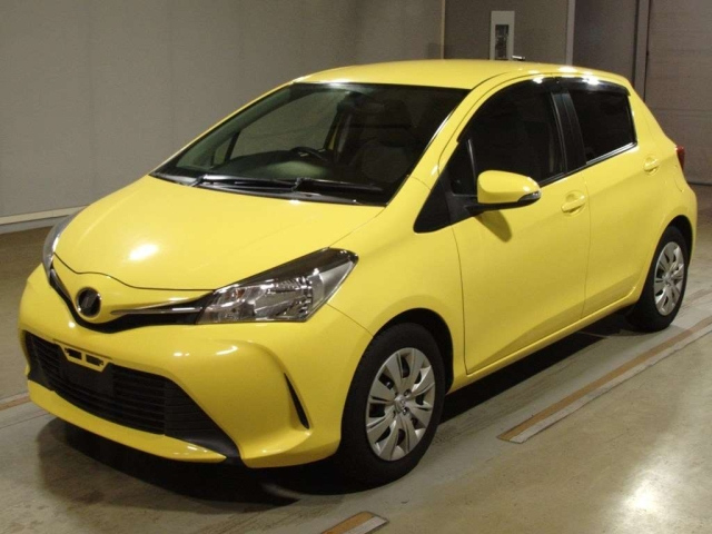 TOYOTA VITZ 2014